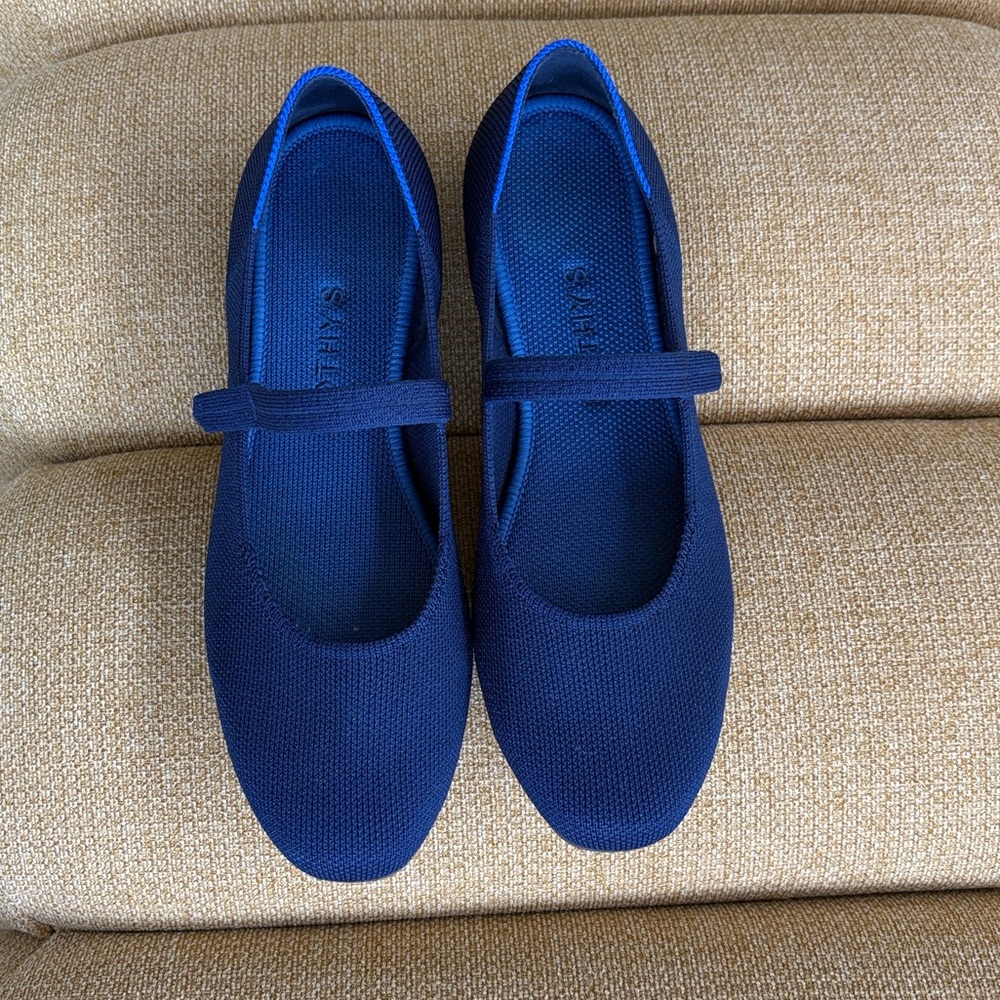 Rothys Mary Jane Navy size 7